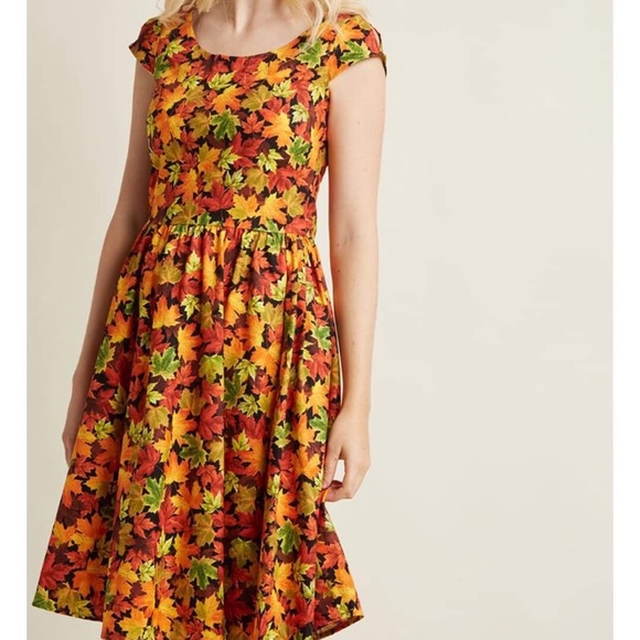 Modcloth Dresses & Skirts - ModCloth Leaf Festvial A Line Dress In Maples